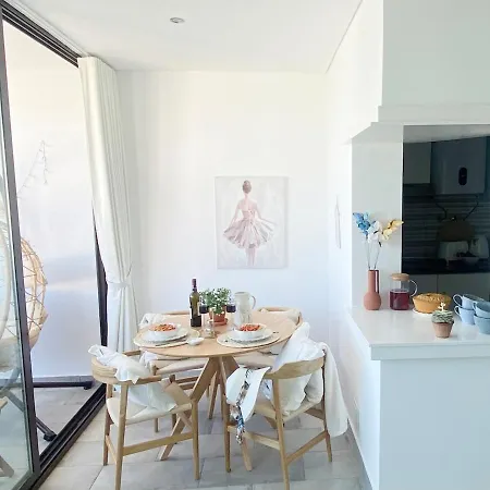 Casa Romantica - Romantic Close To The Lagos