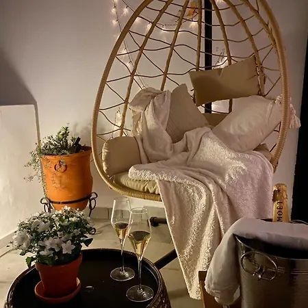 Casa Romantica - Romantic Close To The Apartment *
